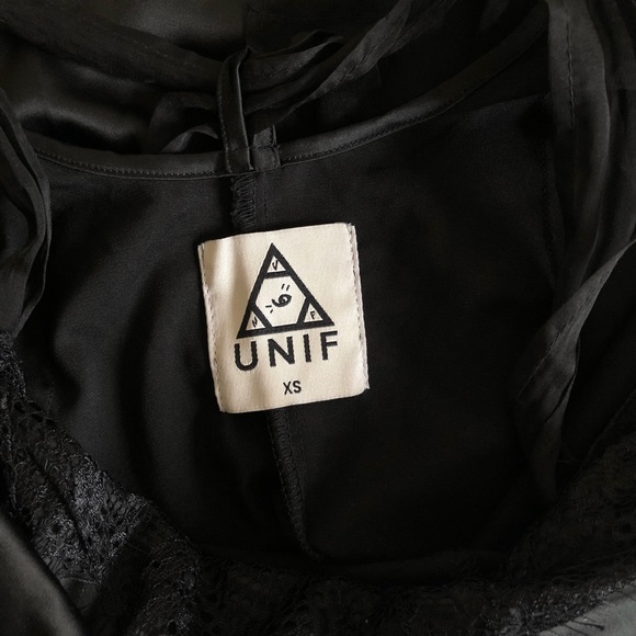 ❌SOLD❌ UNIF Black Lace Alexa Romper XS - Picture 5 of 7